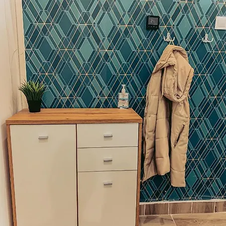 Szondi Heroes Square Apartman *