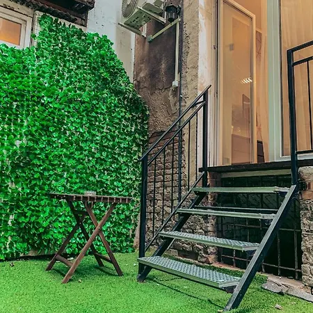 Szondi Heroes Square Apartamento Budapest