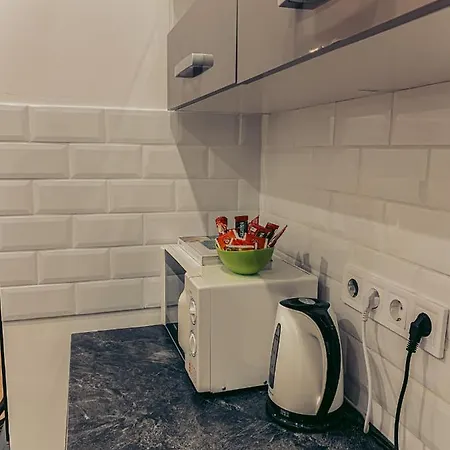 Szondi Heroes Square شقة *