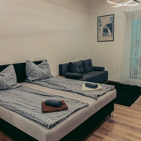 Szondi Heroes Square * بودابست