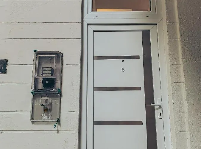 Szondi Heroes Square Apartament Budapeszt